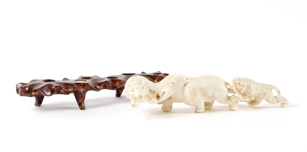 Ivory-sculpture-tiger-elephant-dramblio kaulo skulptura-9.JPG